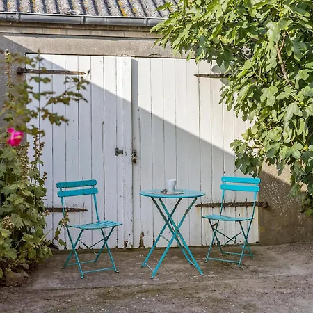 Holiday home 6 Bedroom Beautiful In *