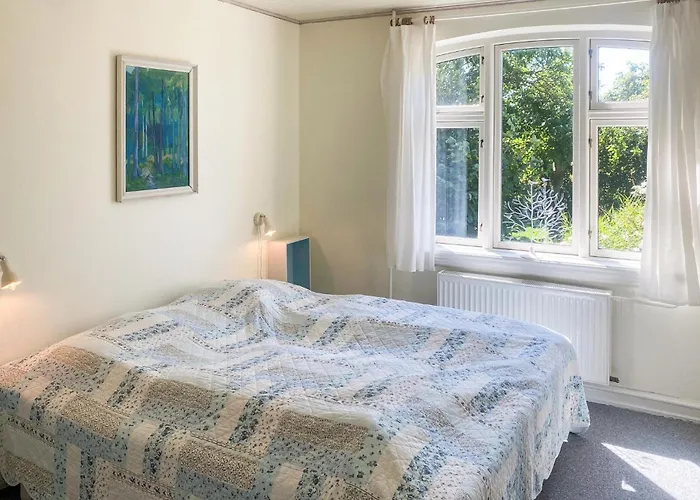 6 Bedroom Beautiful In Ærøskøbing