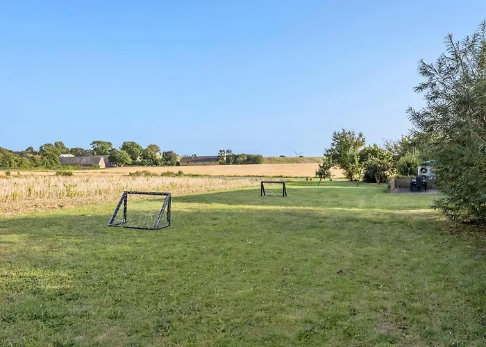 6 Bedroom Beautiful In Ærøskøbing