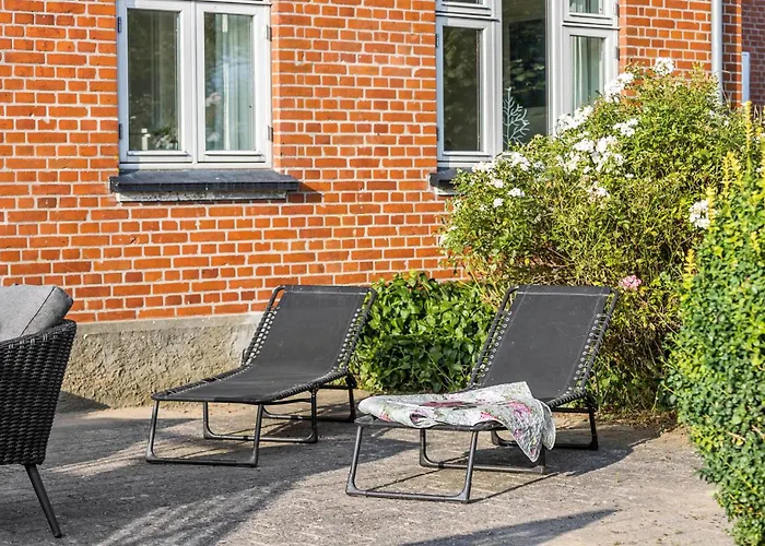 6 Bedroom Beautiful In בית נופש Ærøskøbing